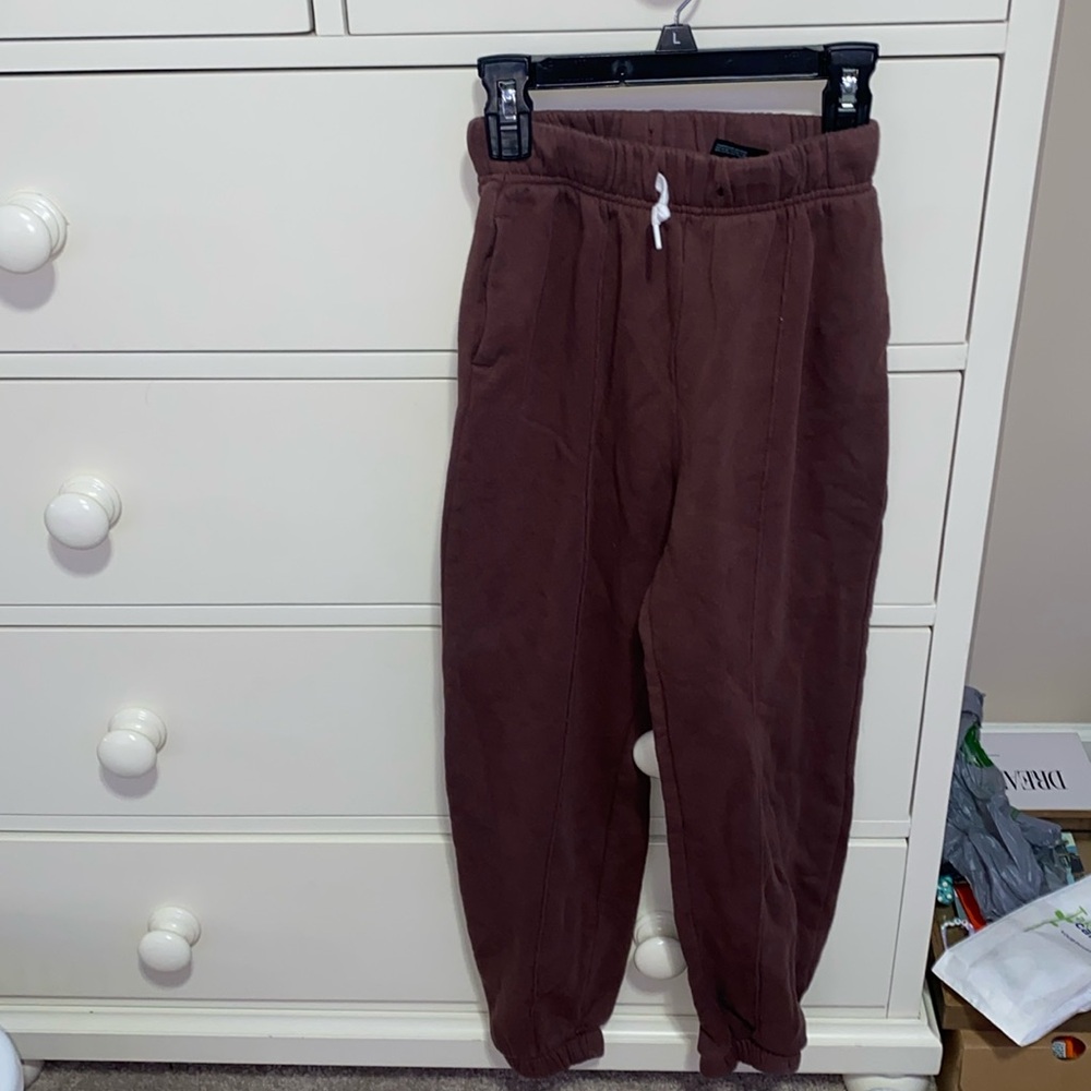 Basic H&M brown sweatpants size US 12
